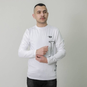 White Long-Sleeve-قميص أبيض بأكمام طويلة