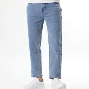 جينز فاتح مستقيم قصير